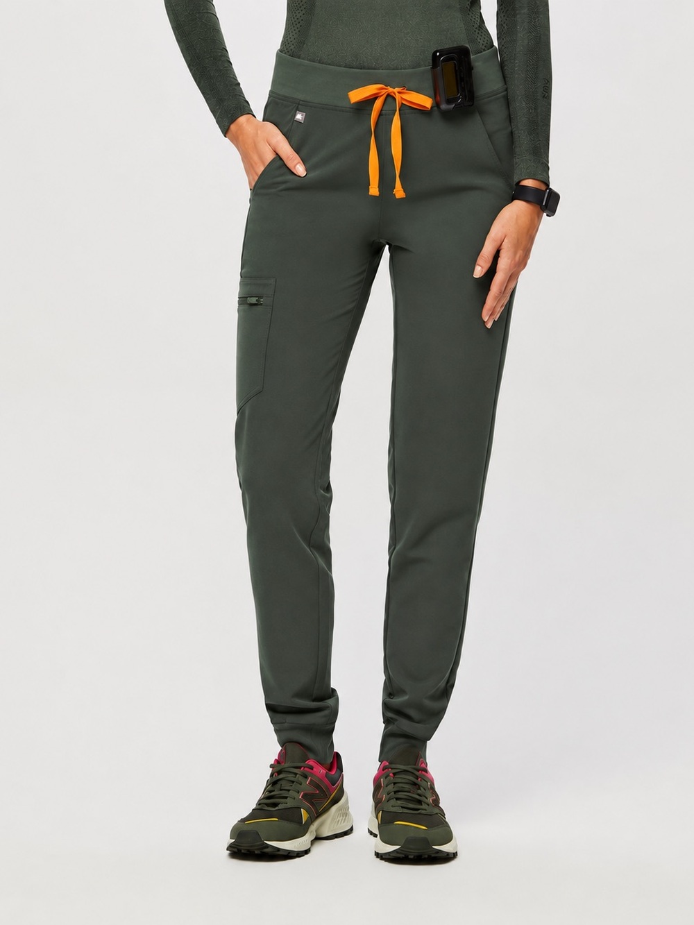 FIGS Women's Zamora Jogger Scrub Pants. Size Medium. Green